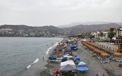 El PSOE propone mantener el servicio de vigilancia y socorrismo en las playas de Almuñécar y La Herradura desde el 15 de junio hasta finales de septiembre