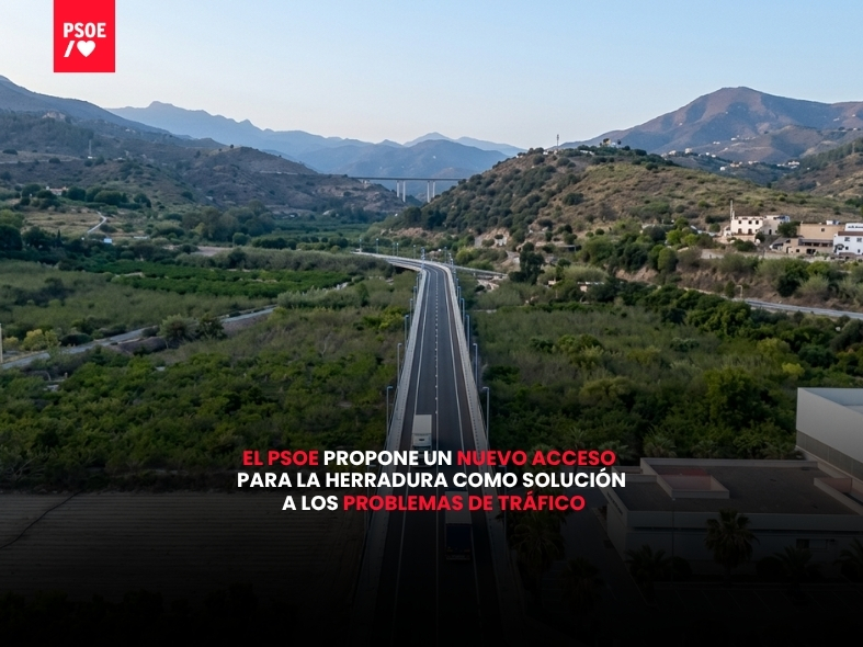 El PSOE propone un nuevo acceso para La Herradura como solución a los problemas de tráfico de cada año